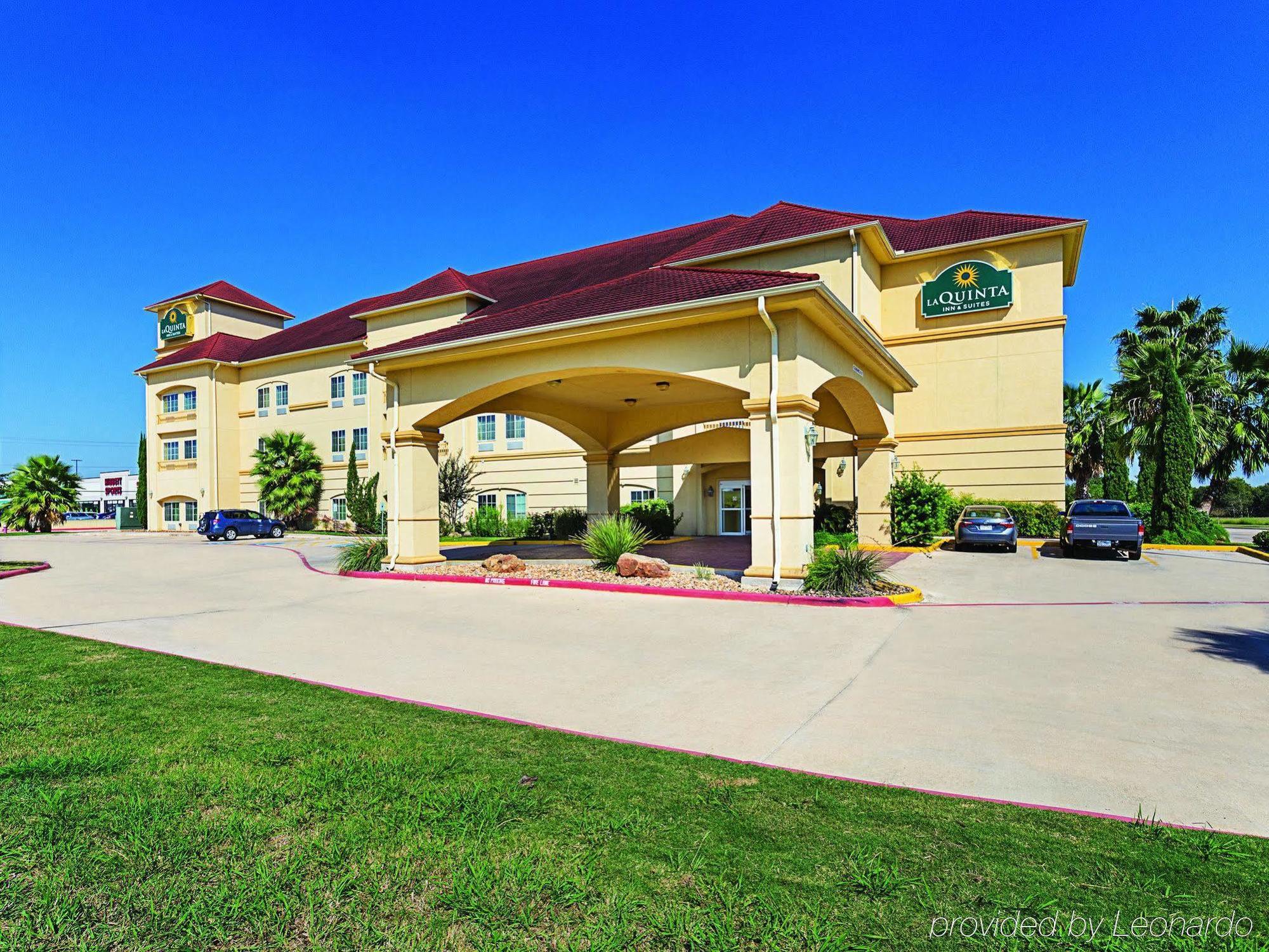 Baymont Inn & Suites Brenham Exterior foto