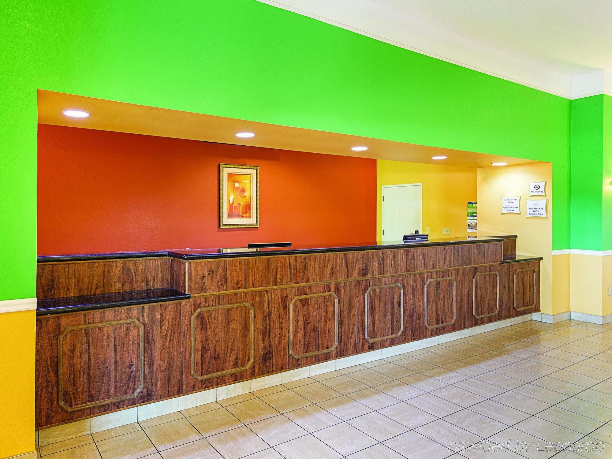 Baymont Inn & Suites Brenham Exterior foto