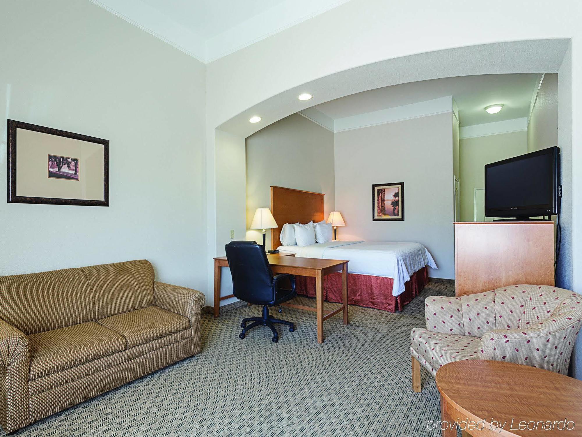 Baymont Inn & Suites Brenham Exterior foto